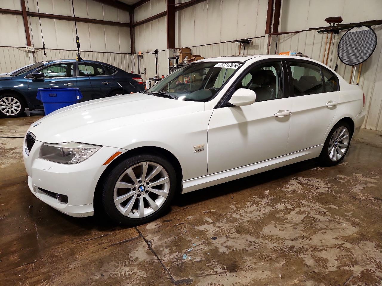 2011 BMW 3 Series 328i xDrive, VIN WBAPK5G51BNN31718 — Front end