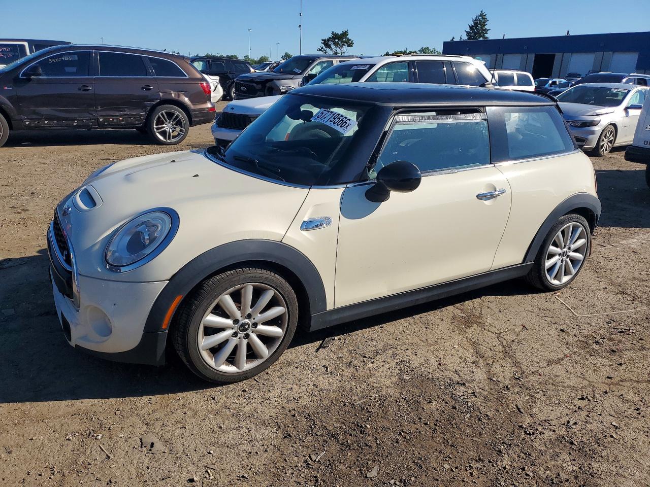 2015 MINI Hardtop S, VIN WMWXP7C55F2A35429 — Зад