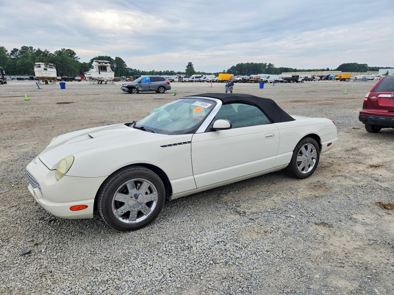 2002 Ford Thunderbird Hardtop Premium, VIN 1FAHP60A62Y107817 — Перед