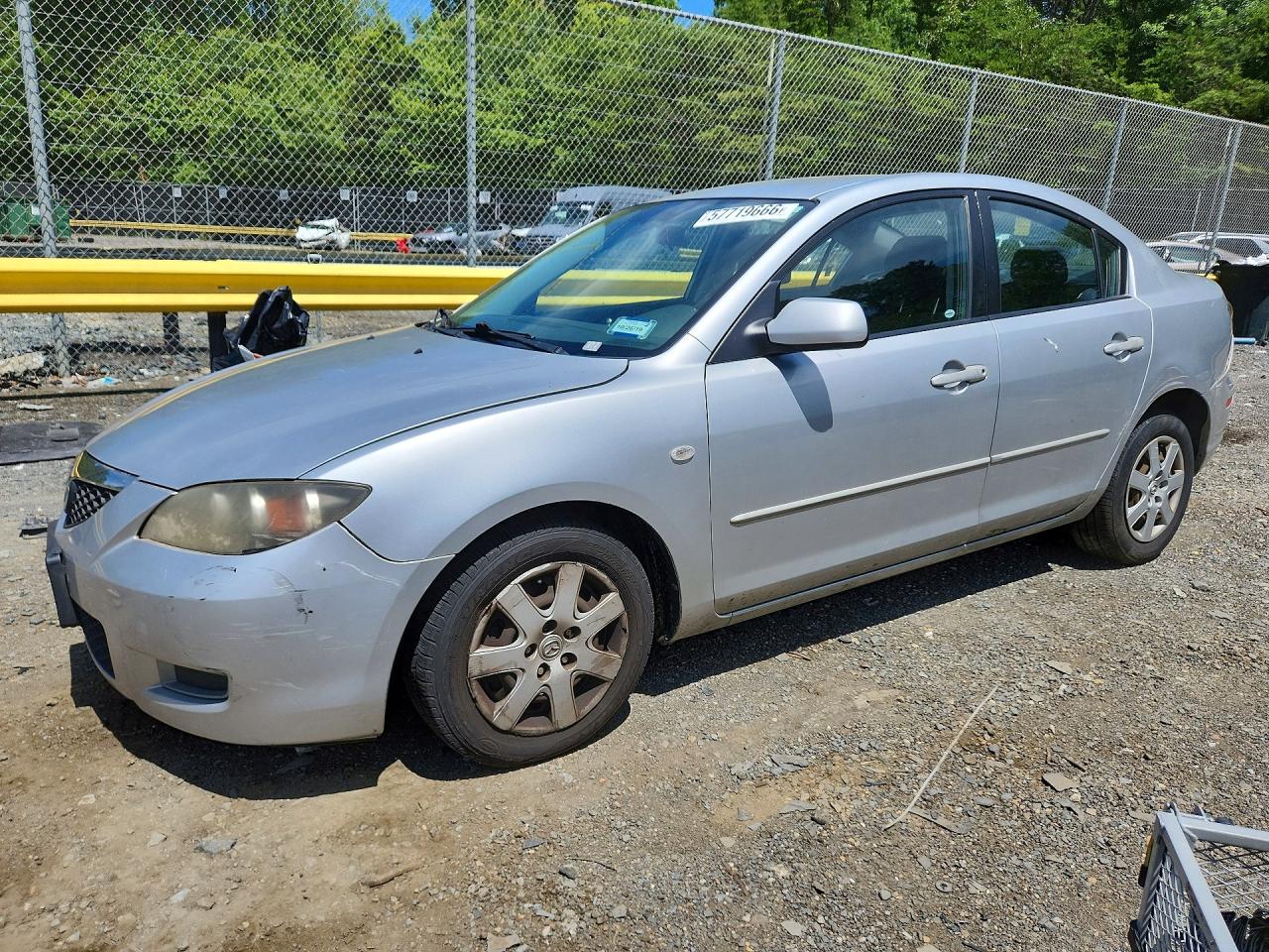 2007 Mazda 3 i Touring, VIN JM1BK12F571639053 — Front end