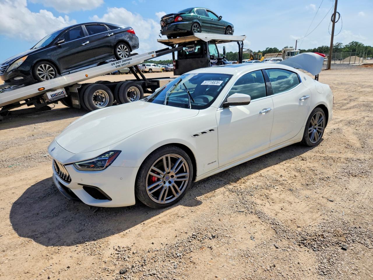 2018 Maserati Ghibli GranSport, VIN ZAM57XSS5J1290879 — Зад