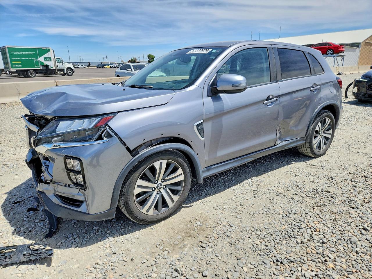 2021 Mitsubishi Outlander ES, VIN JA4ARUAU8MU022467 — Перед