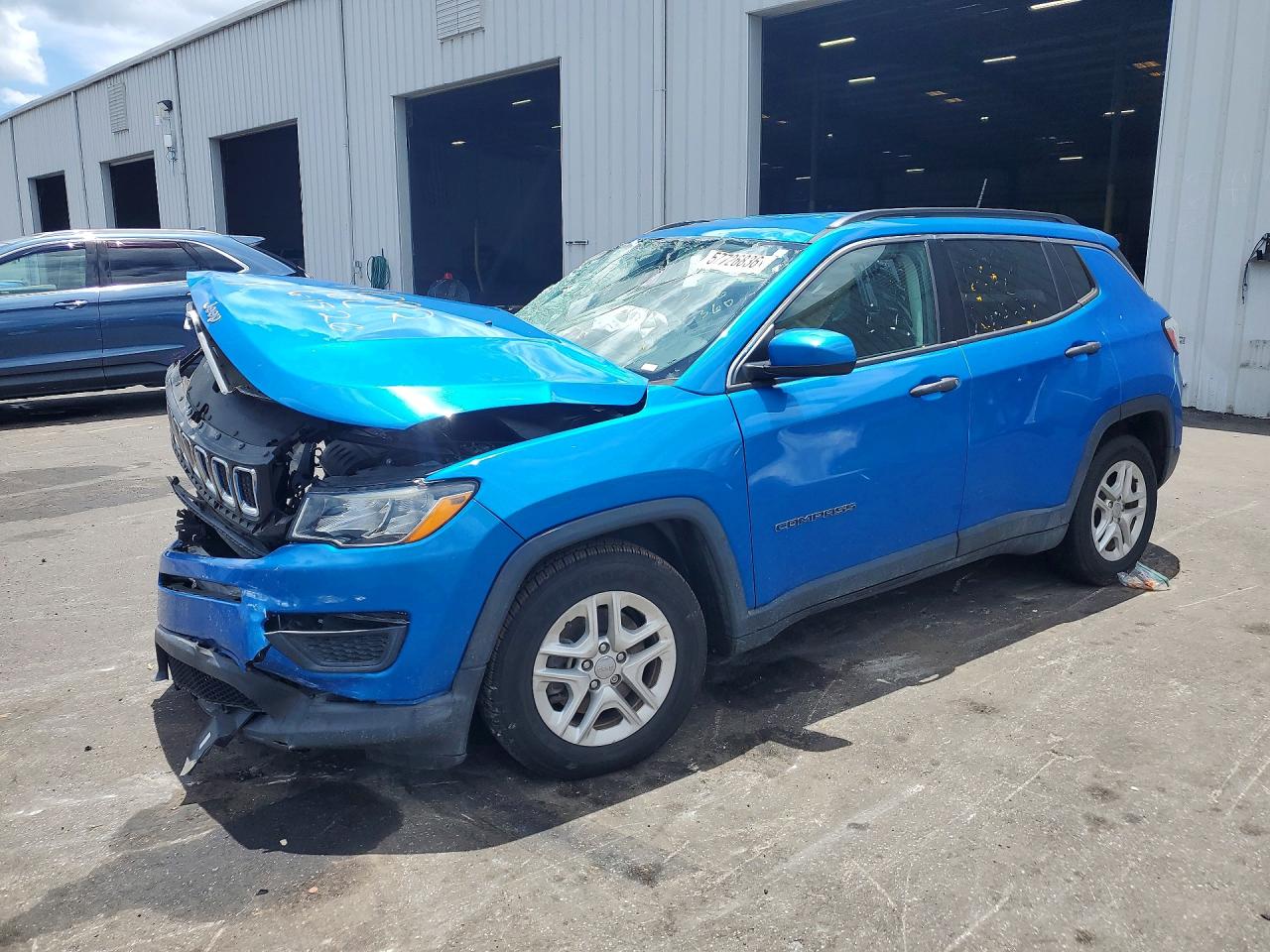2020 Jeep Compass Sport, VIN 3C4NJCAB0LT122837 — Side