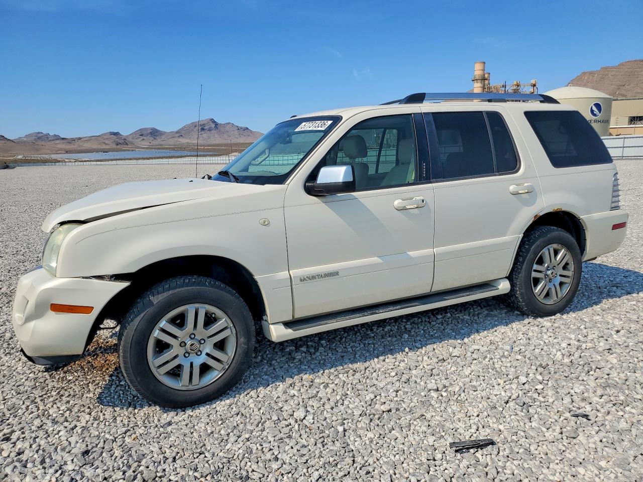 2007 Mercury Mountaineer Premier, VIN 4M2EU48E77UJ11353 — Undercarriage