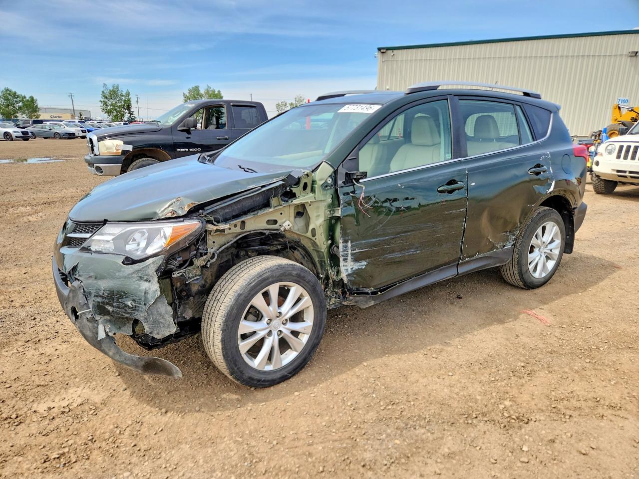 2013 Toyota RAV4 Limited, VIN 2T3DFREV0DW070902 — Front end