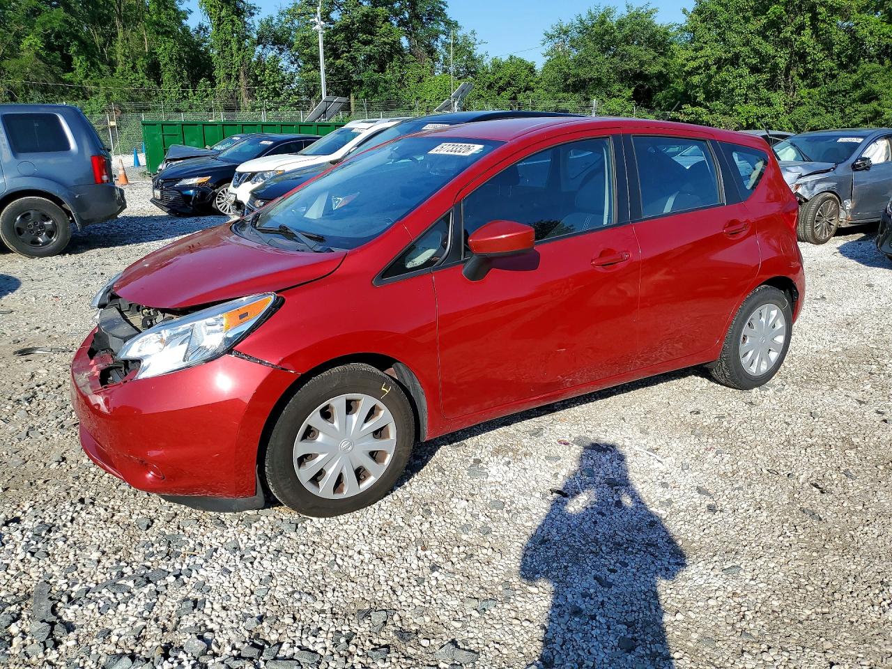 2015 Nissan Note S, VIN 3N1CE2CP6FL372198 — Перед