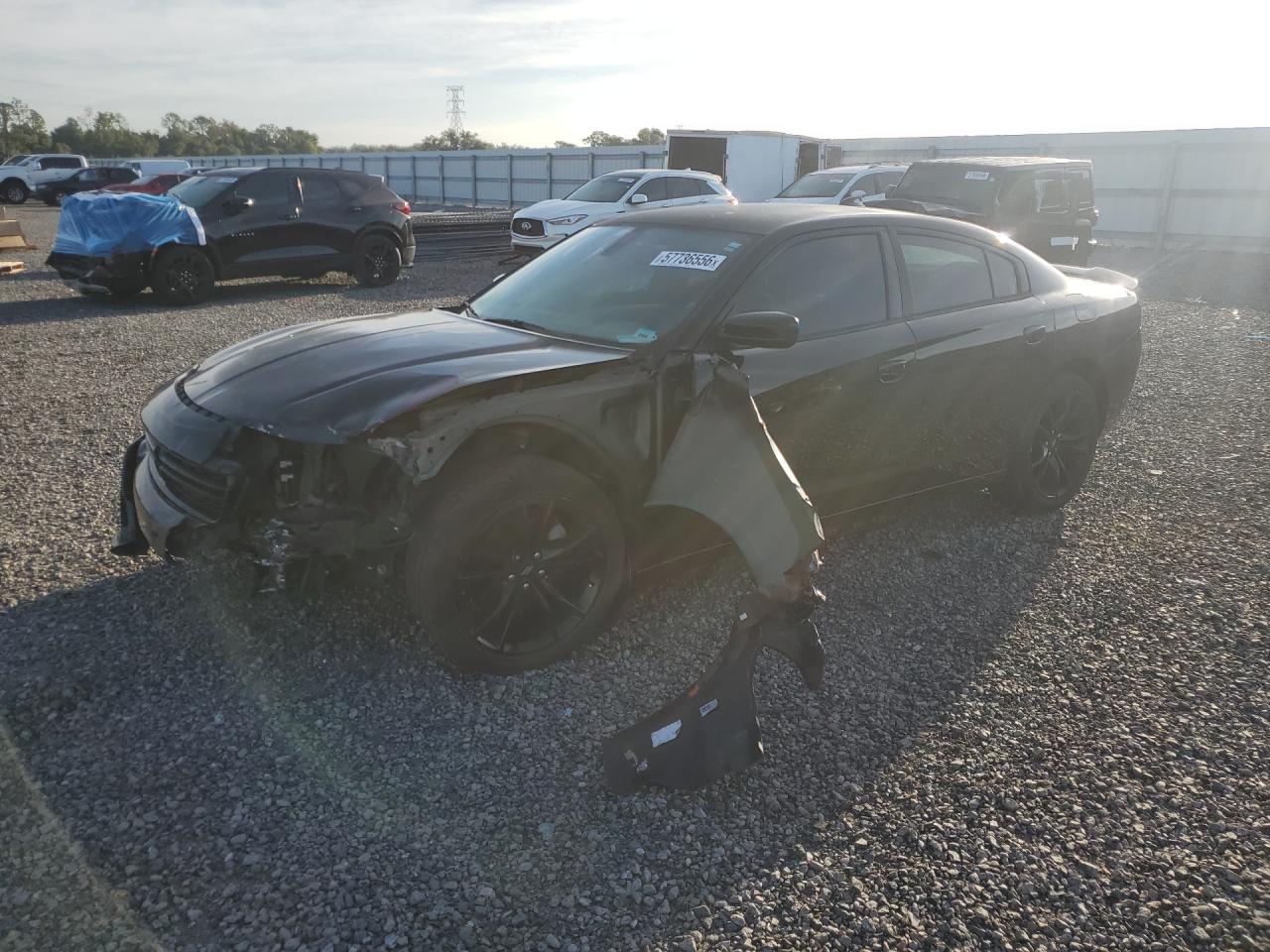 2018 Dodge Charger SXT Plus, VIN 2C3CDXHG1JH135341 — Перед