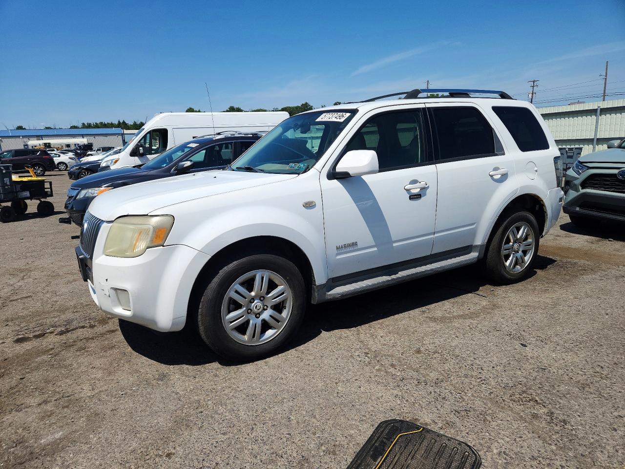 2008 Mercury Mariner Premier, VIN 4M2CU97148KJ52040 — Side