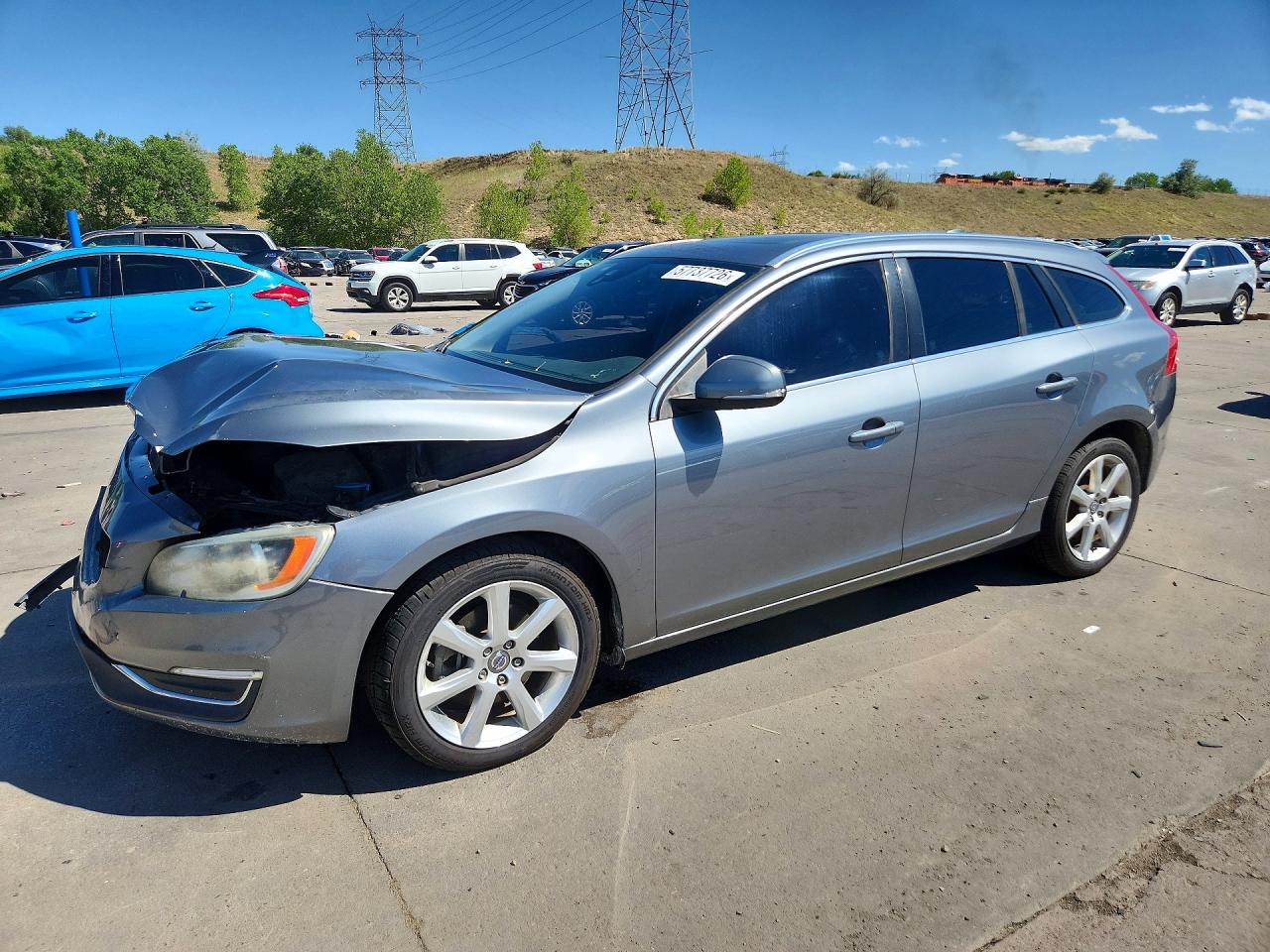 2017 Volvo V60 Premier, VIN YV140MEK2H1332458 — Перед