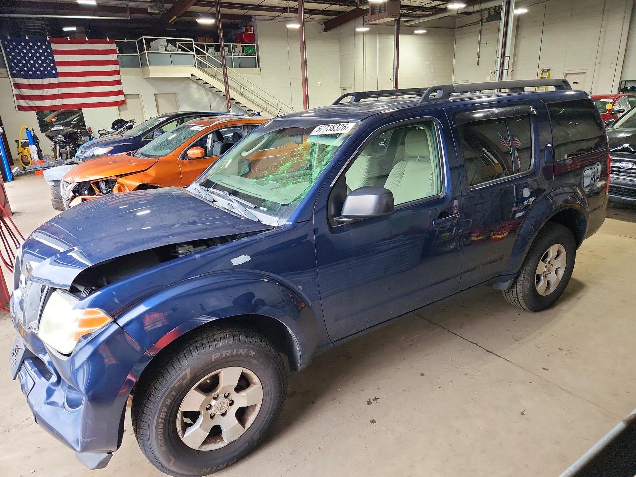 2009 Nissan Pathfinder SE, VIN 5N1AR18B79C614038 — Перед