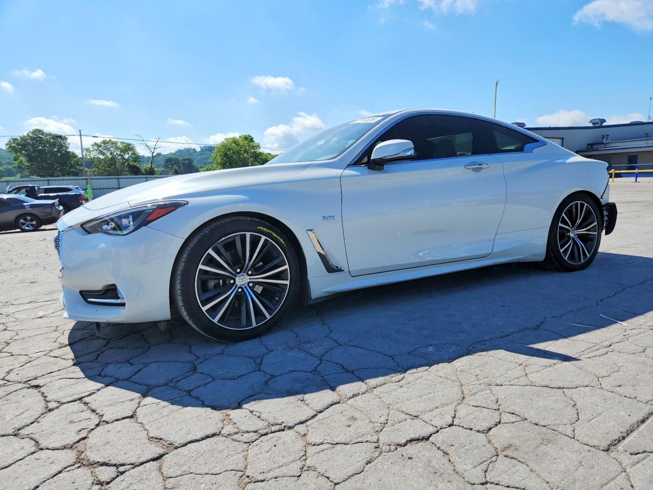 2017 Infiniti Q60 Premium, VIN JN1EV7EK3HM360350 — Rear end