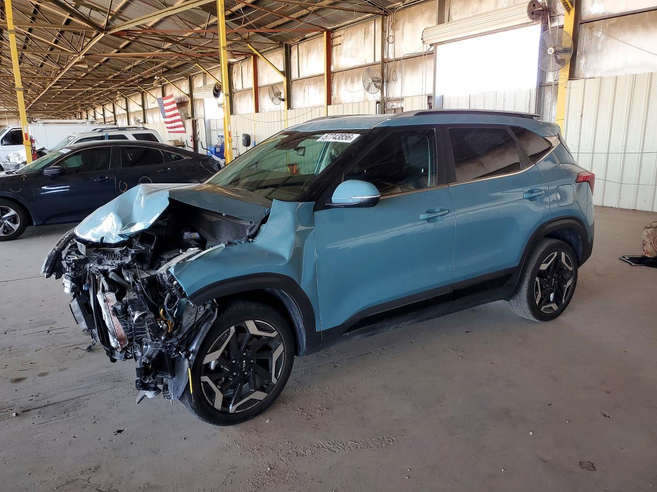 2024 Kia Seltos SX, VIN KNDETCA72R7604938 — Front end