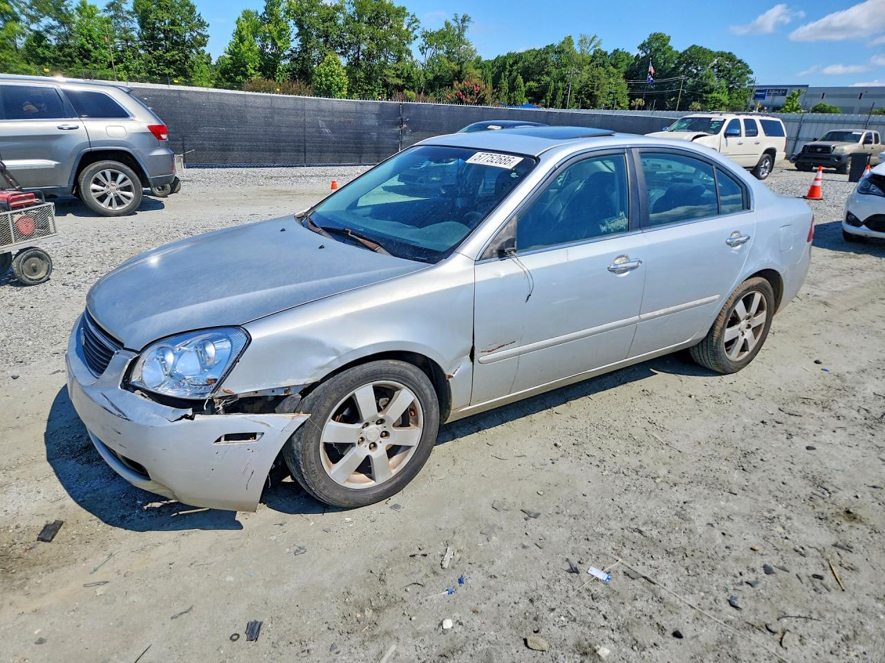 2006 Kia Optima LX, VIN KNAGE124165056737 — Перед