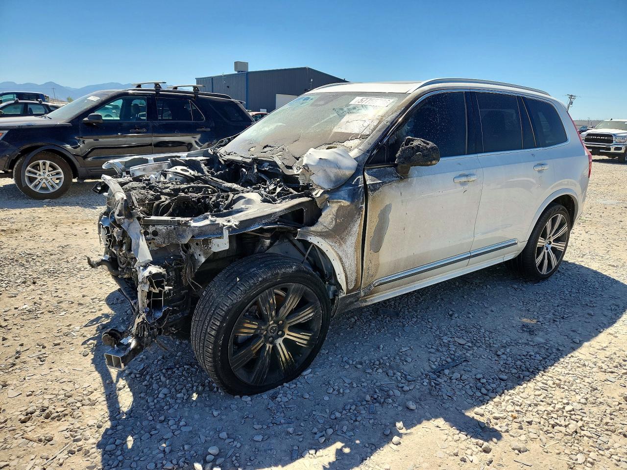 2024 Volvo XC90 Plus Bright Theme, VIN YV4L12PE0R1229807 — Engine fire
