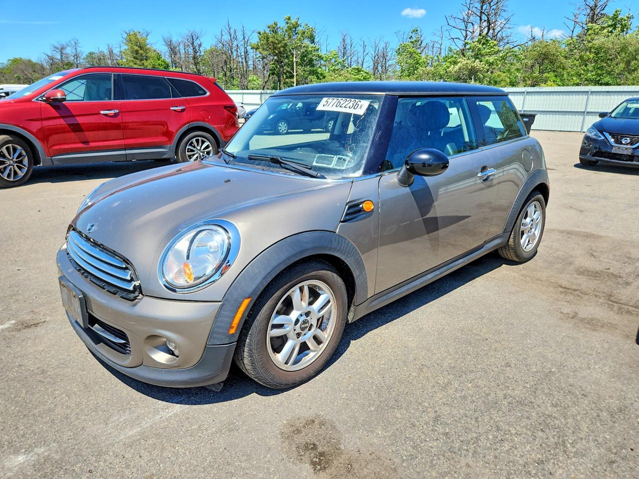 2012 MINI Hardtop, VIN WMWSU3C5XCT255048 — Minor dents and scratches