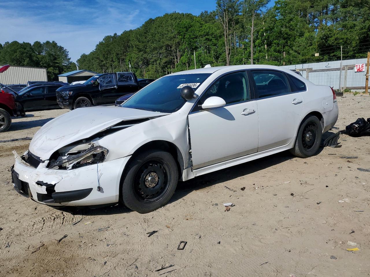 2013 Chevrolet Impala Police, VIN 2G1WD5E38D1115267 — Front end