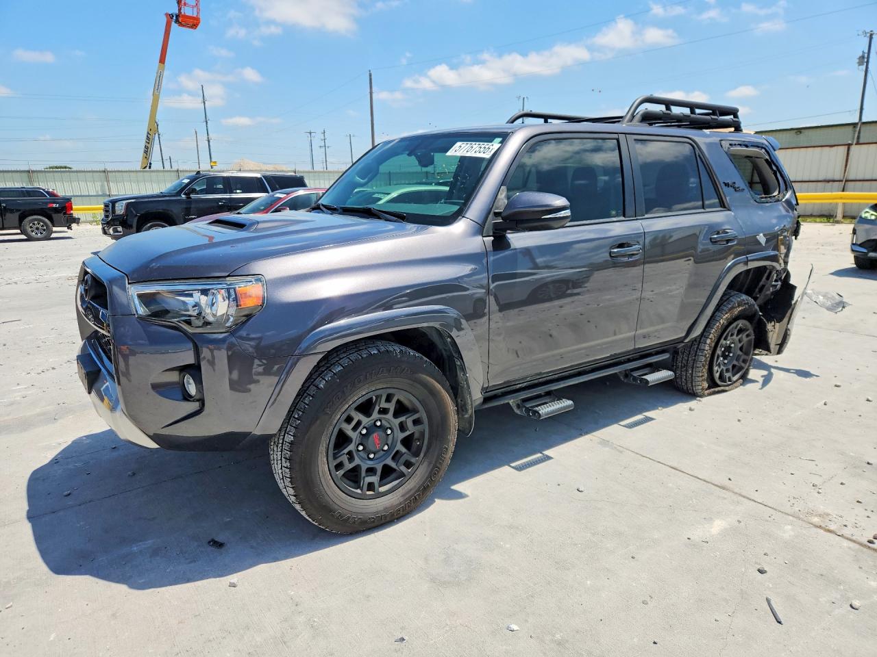 2019 Toyota 4Runner TRD Off Road Premium, VIN JTEBU5JR1K5708573 — Rear end