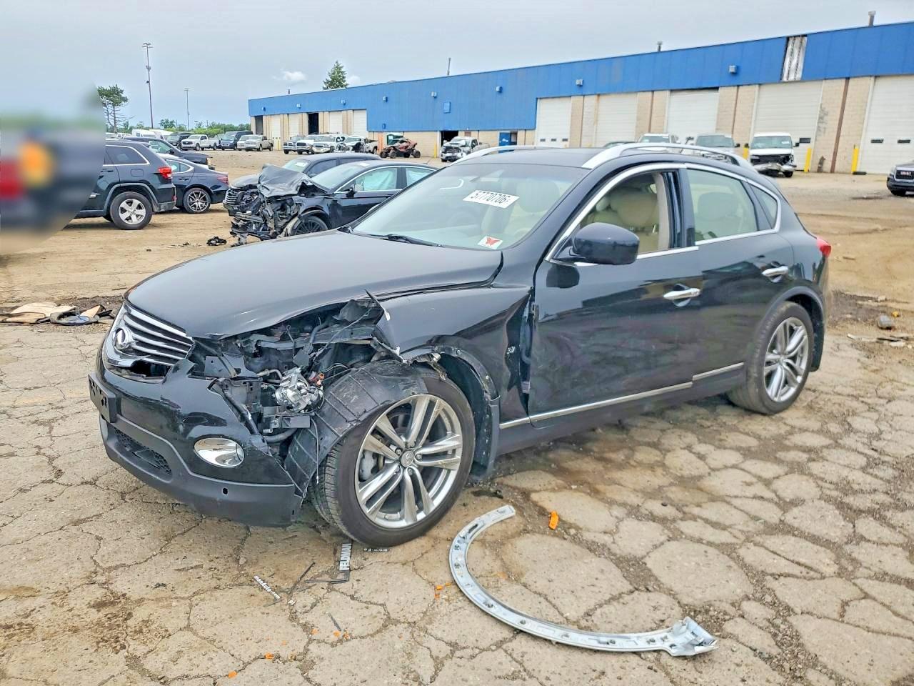 2015 Infiniti QX50 Journey, VIN JN1BJ0HR2FM774103 — Front end