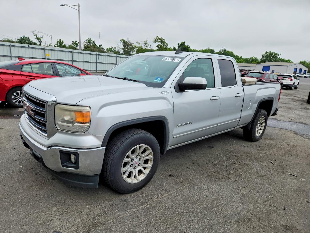 2015 GMC Sierra 1500 SLE, VIN 1GTV2UECXFZ409170 — Minor dents and scratches