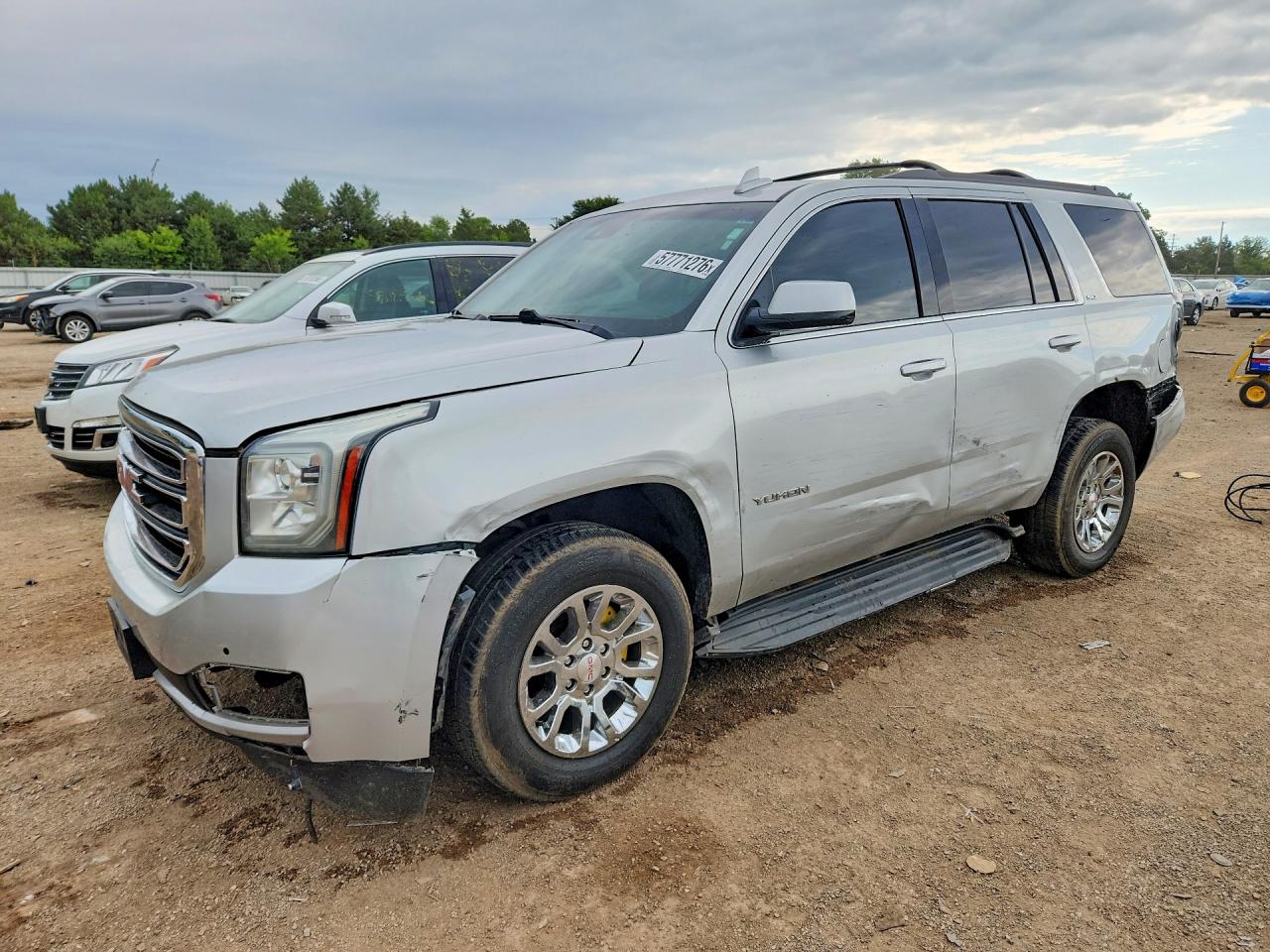 2015 GMC Yukon SLT, VIN 1GKS2BKC3FR601546 — Side