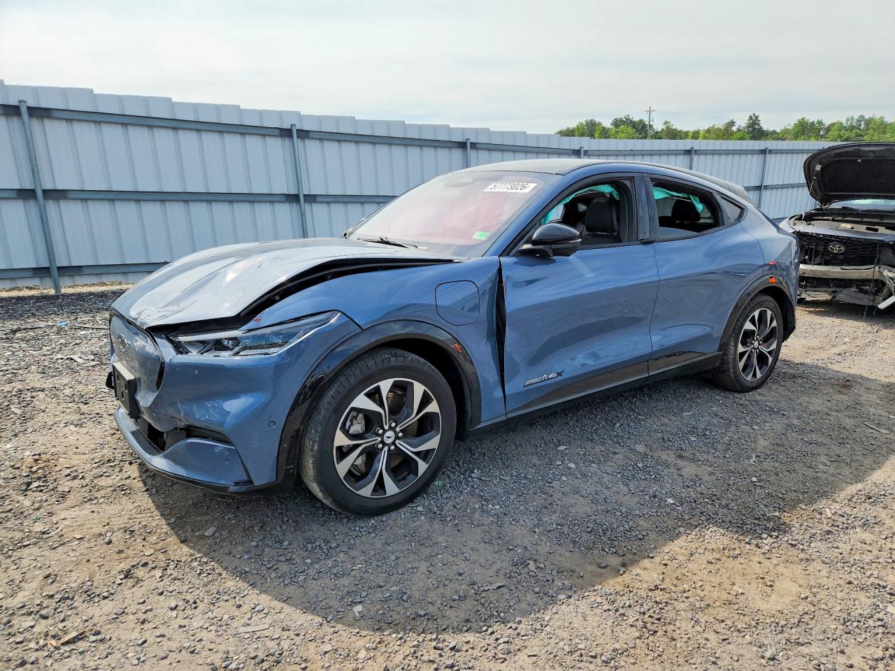 2023 Ford Mustang Mach-E Premium, VIN 3FMTK3SU7PMA78318 — Front end