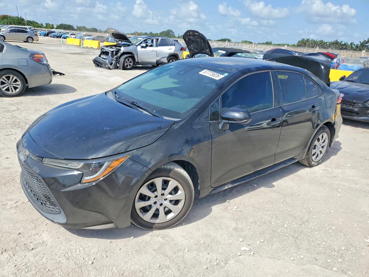 2021 Toyota Corolla LE, VIN 5YFEPMAE6MP152380 — Side