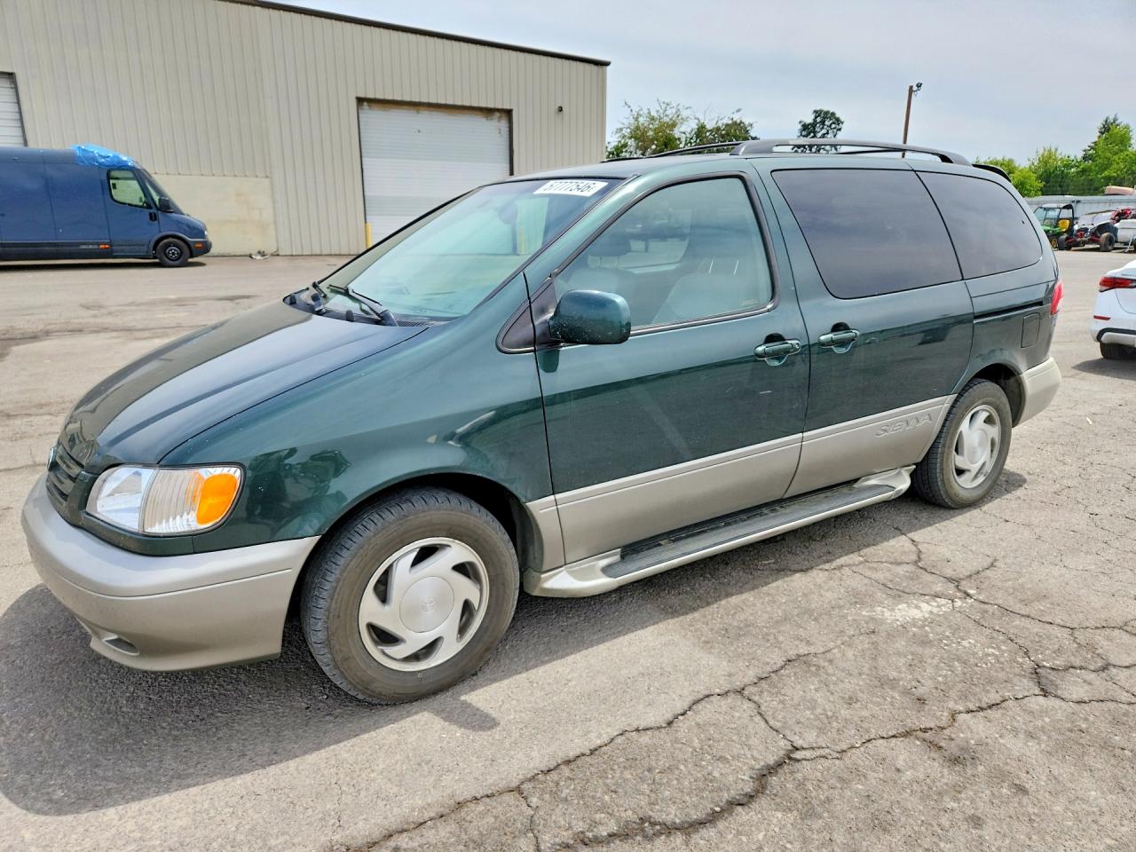 2003 Toyota Sienna LE, VIN 4T3ZF13C63U544522 — Side