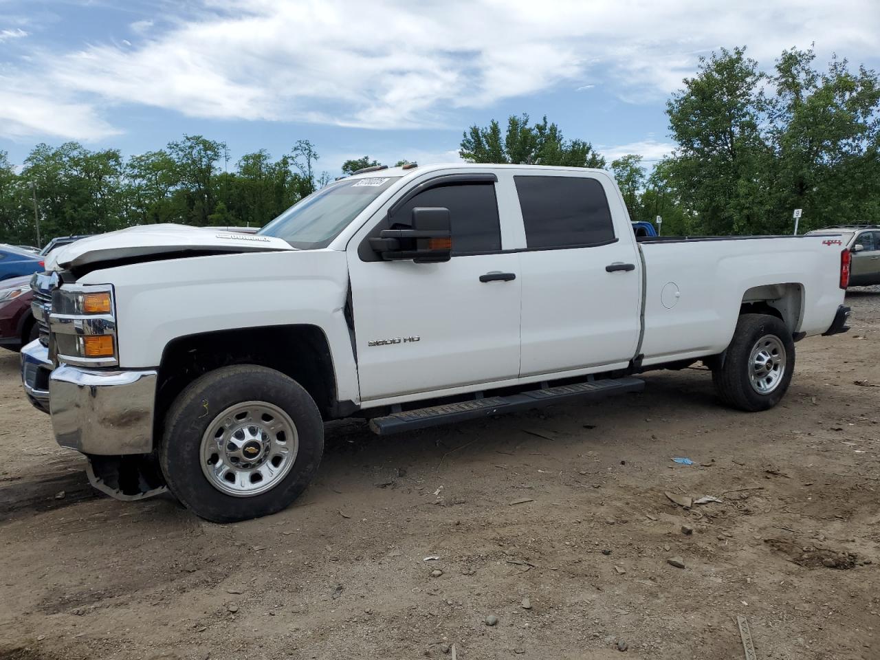 2016 Chevrolet Silverado 3500, VIN 1GC4KYE81GF244479 — Front end