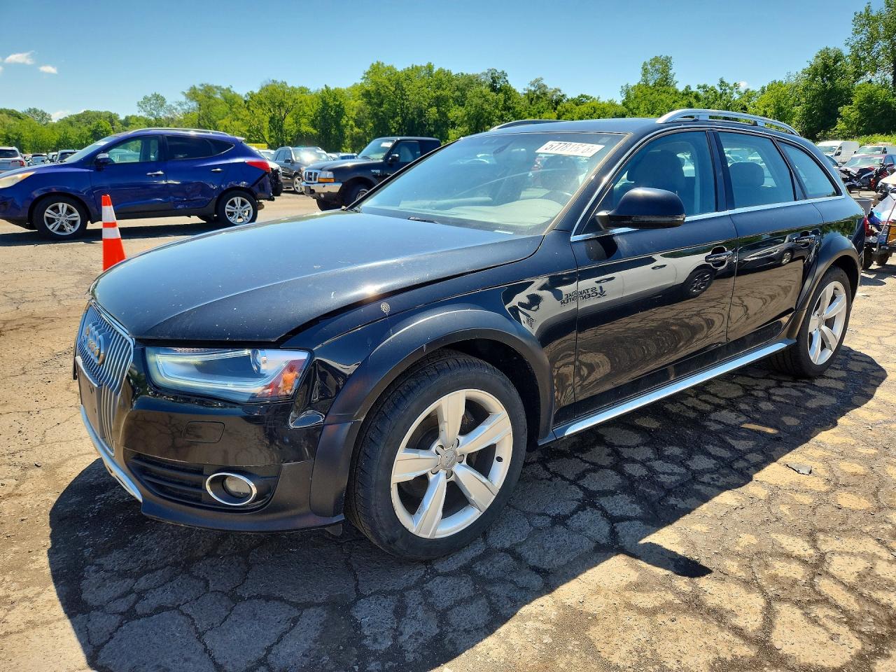 2014 Audi allroad A4 Premium Plus, VIN WA1UFBFL8EA158501 — Front end