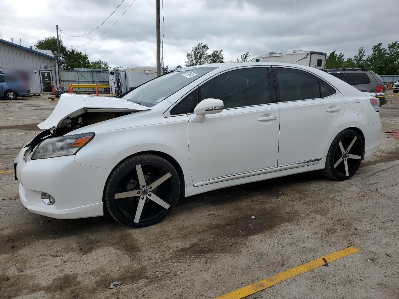 2011 Lexus HS 250h, VIN JTHBB1BA0B2046268 — Front end