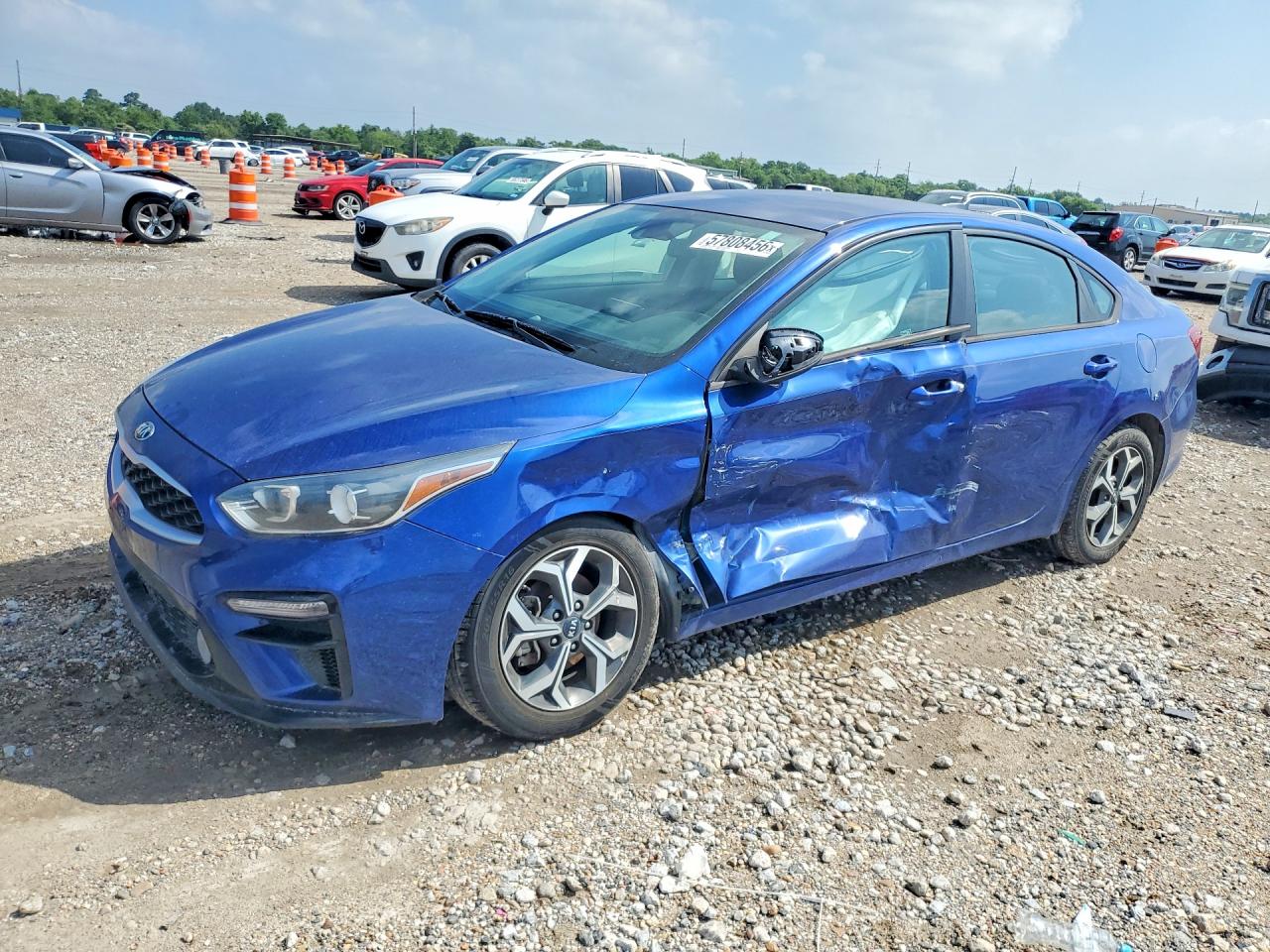2021 Kia Forte LXS, VIN 3KPF24ADXME355266 — Side
