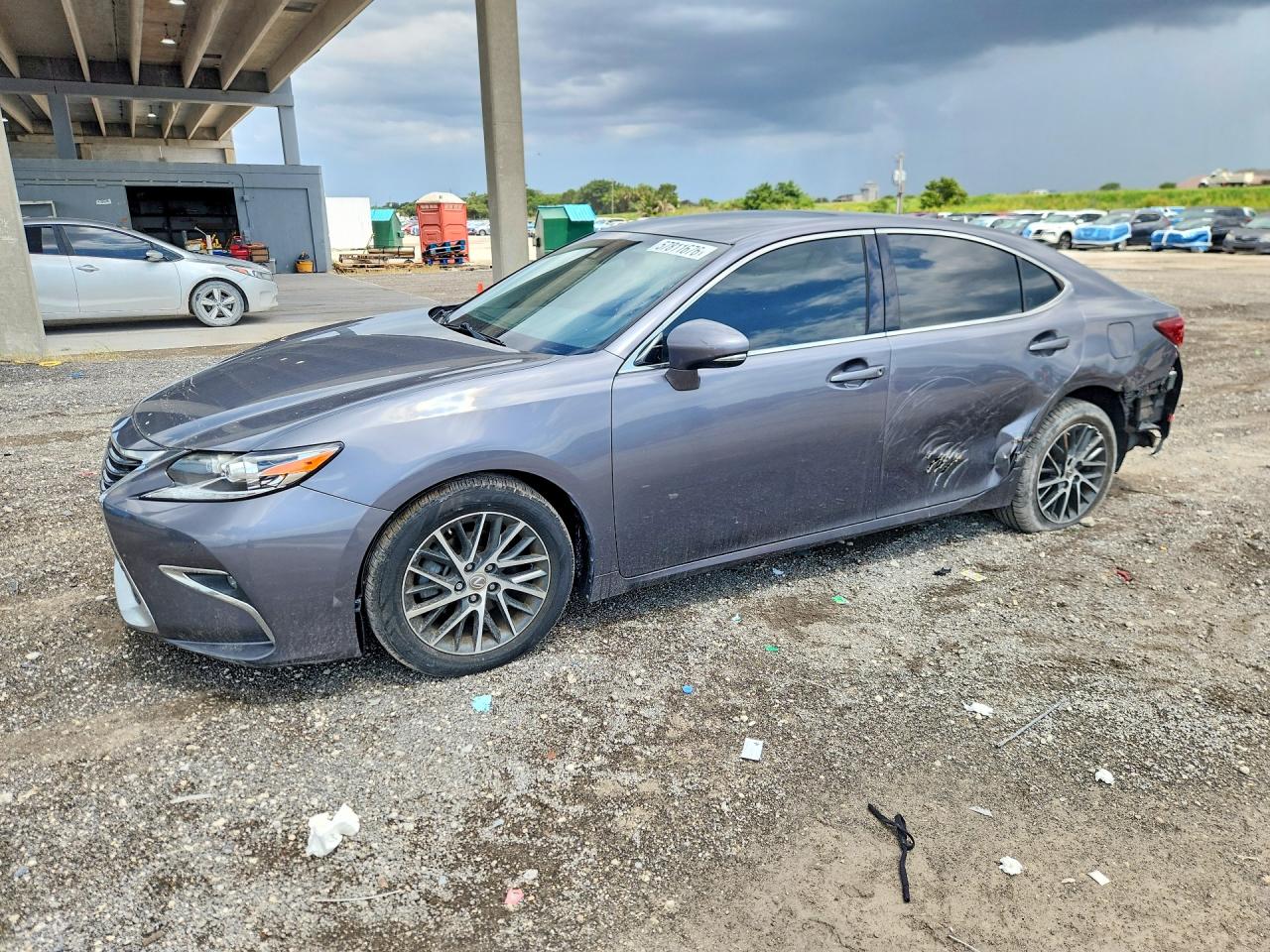 2017 Lexus ES 350, VIN 58ABK1GG4HU050288 — Side