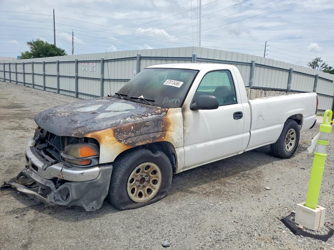 2006 GMC Sierra 1500 Work Truck, VIN 3GTEC14X96G168198 — Engine fire