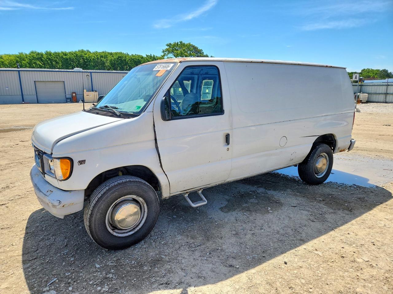 2001 Ford Econoline Cargo, VIN 1FTNE24L11HA36919 — Front end