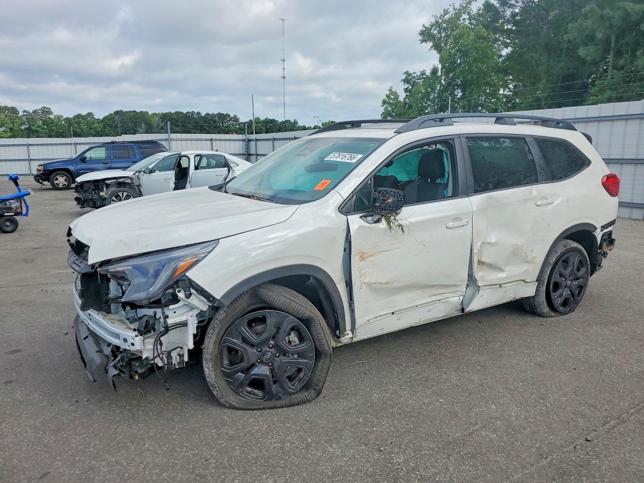 2024 Subaru Ascent Onyx, VIN 4S4WMAHD9R3449938 — Front end