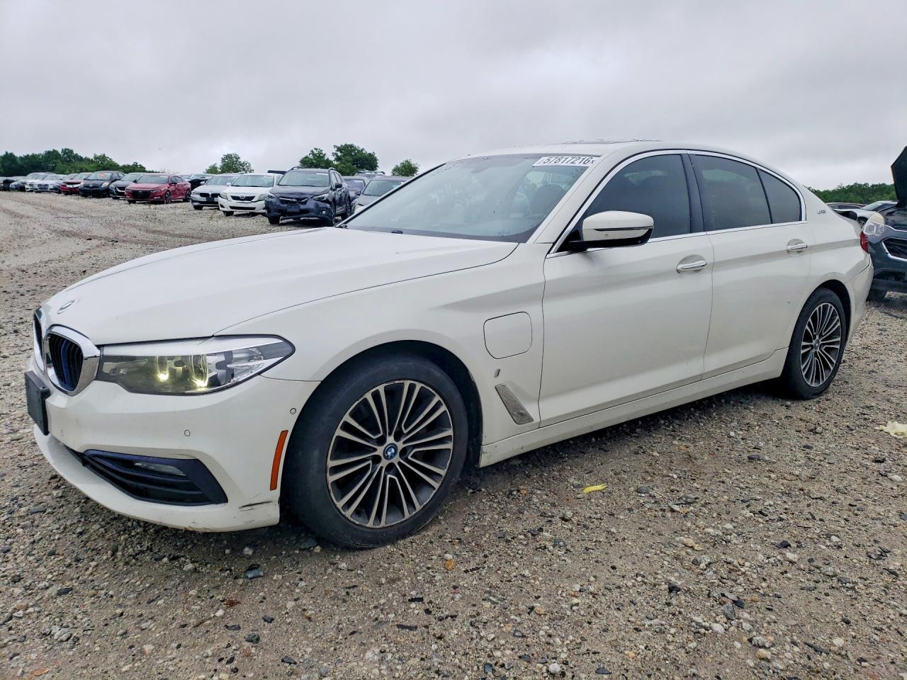 2018 BMW 5 Series 530e xDrive, VIN WBAJB1C56JG624211 — Rear end