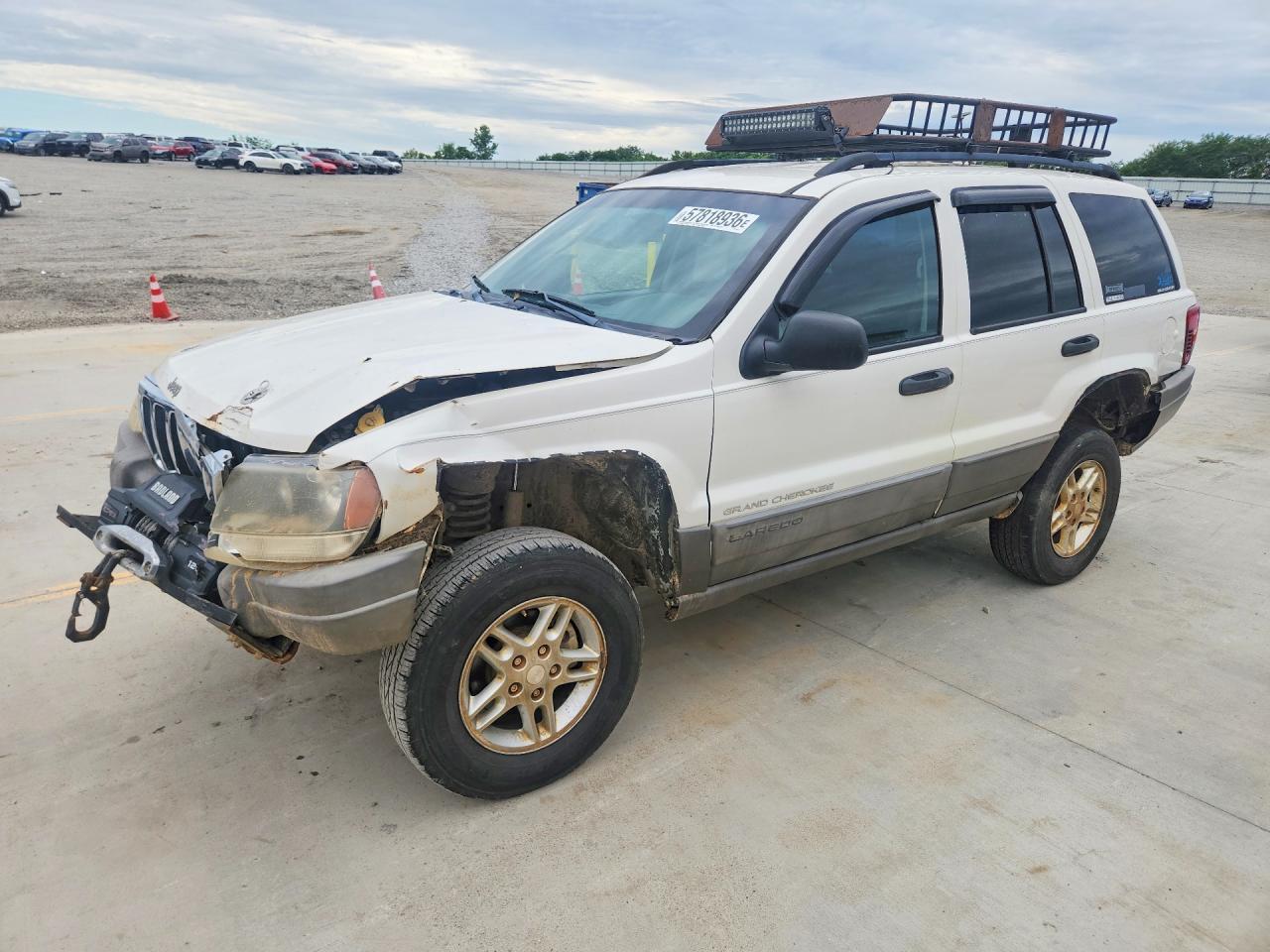 2003 Jeep Grand Cherokee Laredo, VIN 1J4GW48S03C559121 — Перед