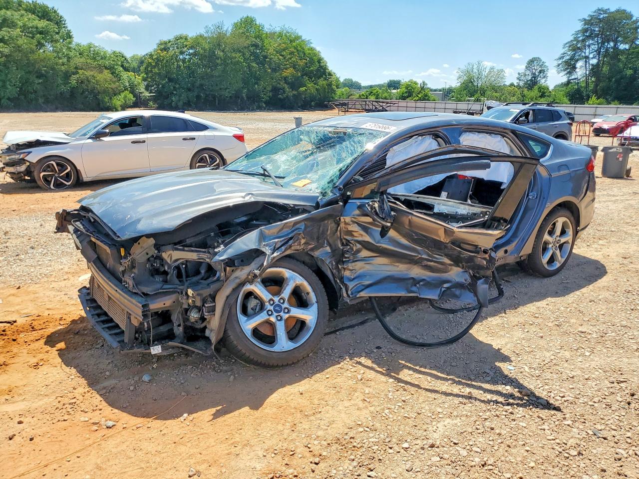 2013 Ford Fusion SE, VIN 3FA6P0HR9DR271370 — All over
