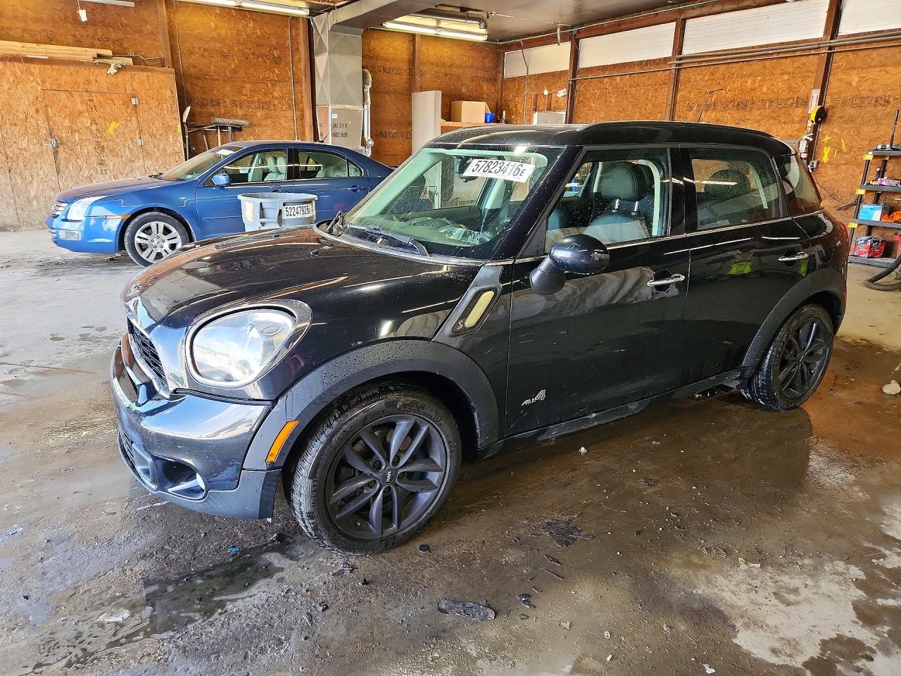 2011 MINI Countryman S, VIN WMWZC5C56BWM10396 — Front end