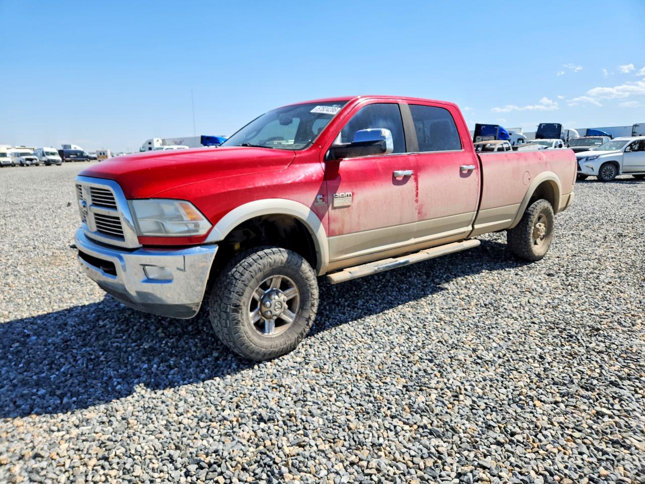 2011 Ram 3500 Laramie, VIN 3D73Y3CL6BG622622 — Пожар в моторном отсеке