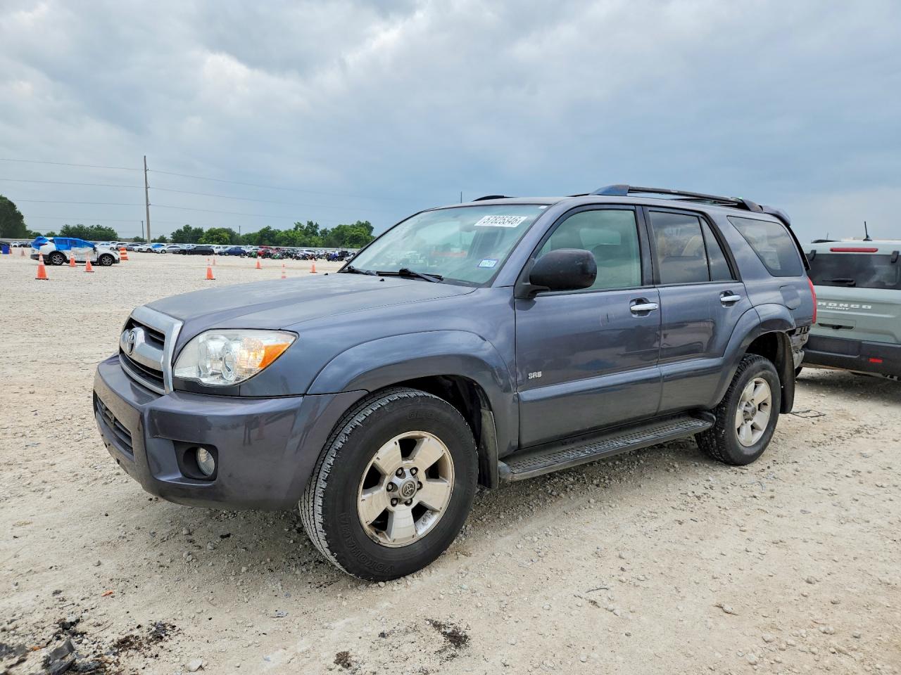 2009 Toyota 4Runner SR5, VIN JTEZU14R39K025370 — Rear end