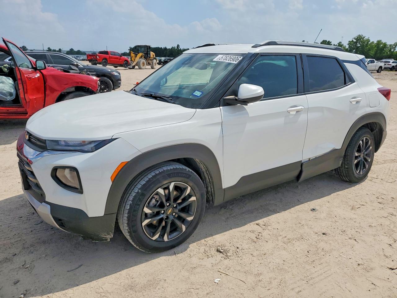 2023 Chevrolet TrailBlazer LT, VIN KL79MPSL4PB014412 — Side