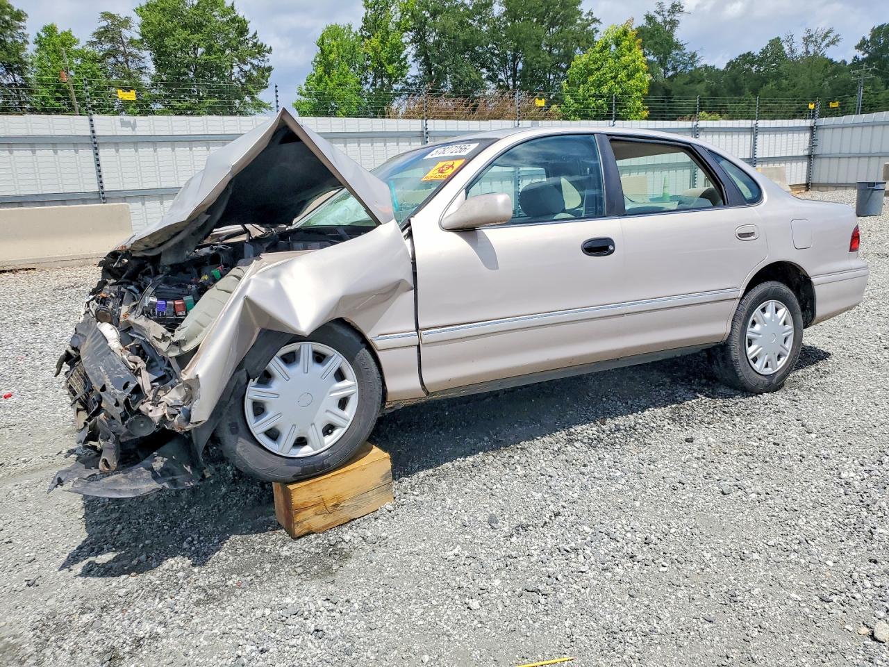 1998 Toyota Avalon XLS, VIN 4T1BF18B3WU277564 — Front end