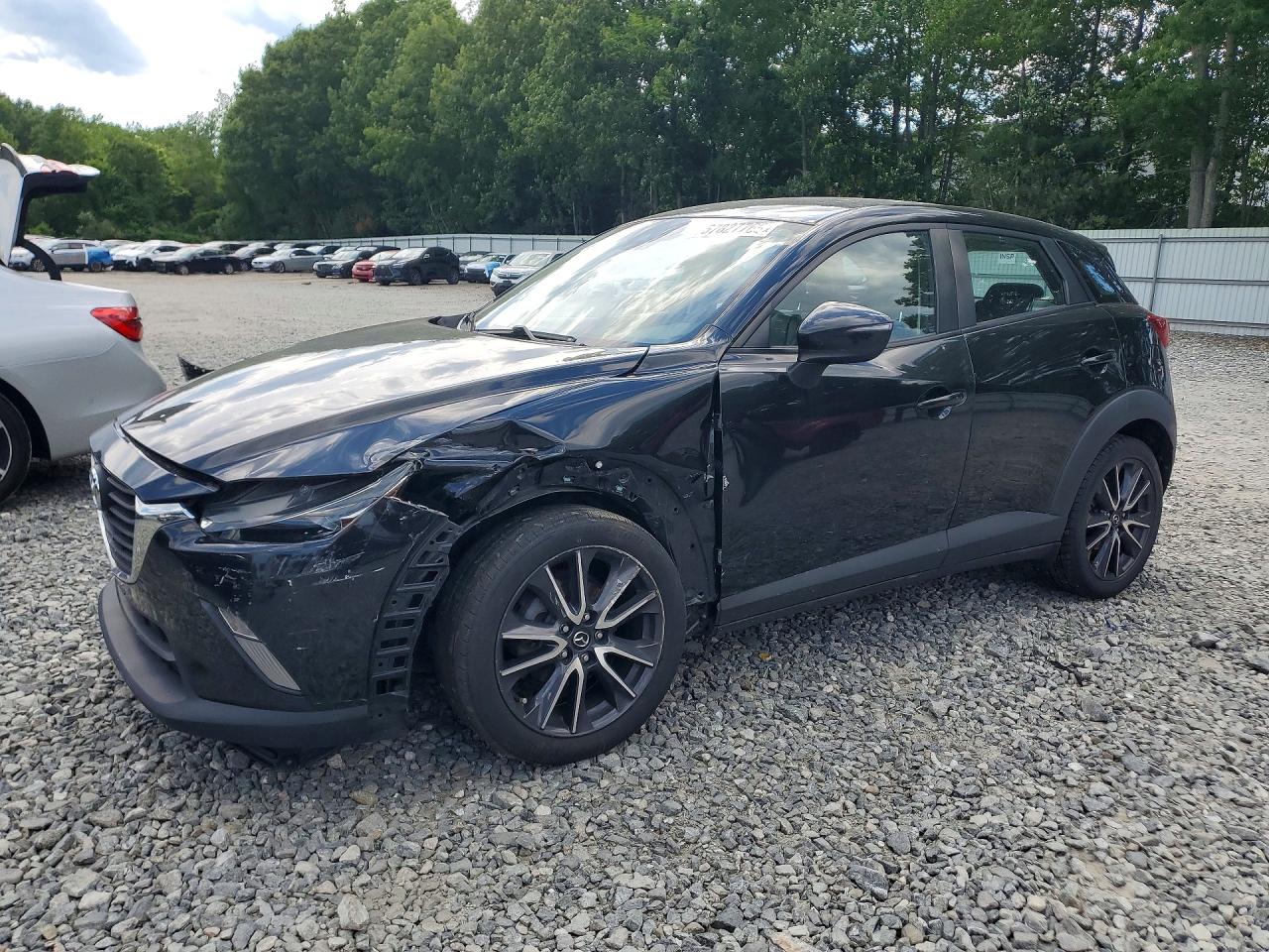 2018 Mazda CX-3 Touring, VIN JM1DKDC73J0326100 — Front end
