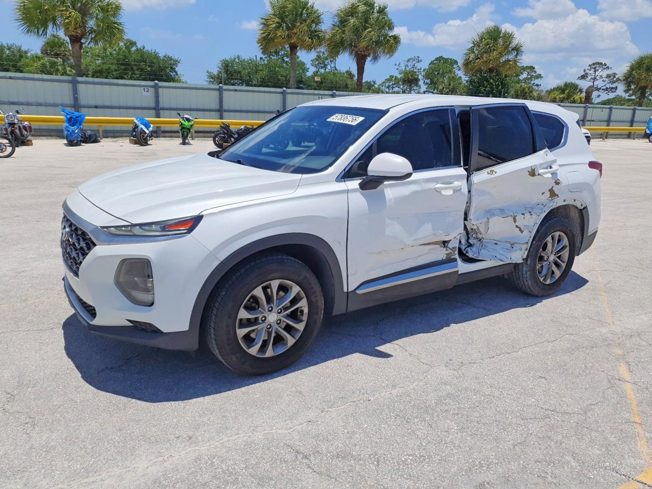 2020 Hyundai Santa Fe SE, VIN 5NMS23AD0LH192076 — Side