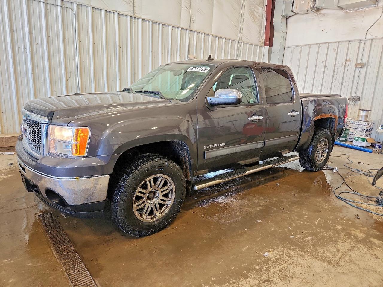 2011 GMC Sierra 1500 SLE, VIN 3GTP2VE37BG309021 — Rear end