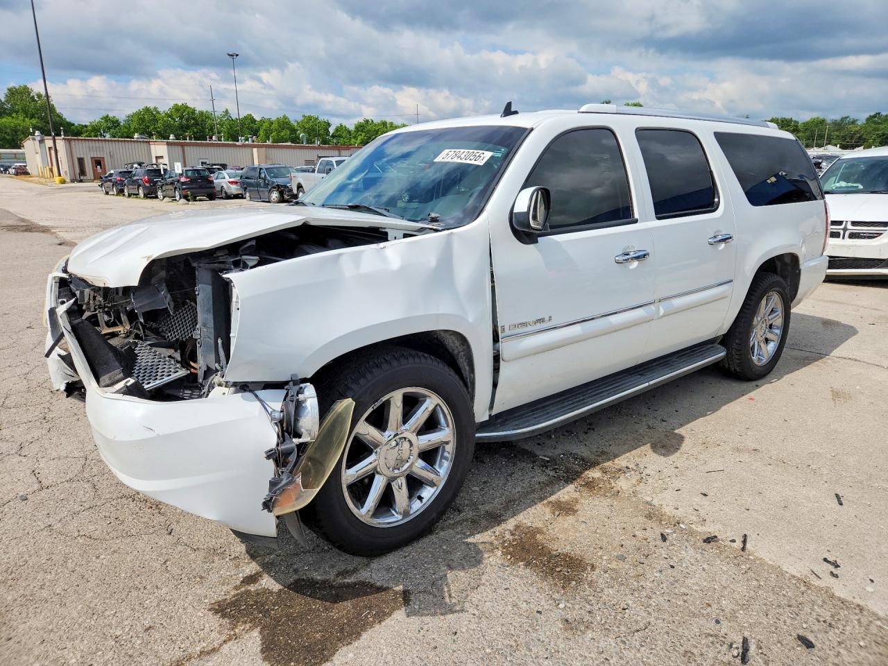 2007 GMC Yukon XL, VIN 1GKFK66857J377551 — Front end