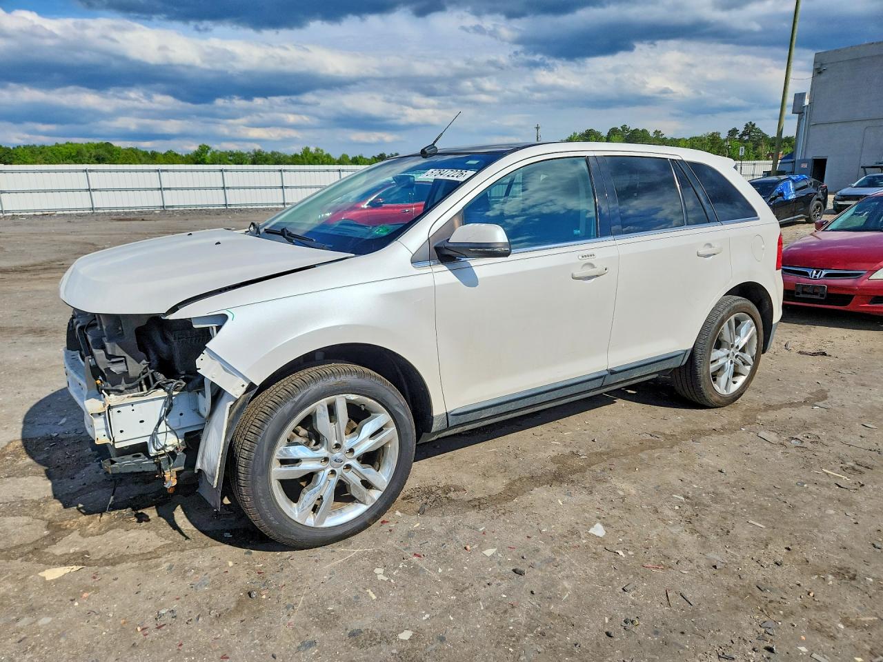 2014 Ford Edge Limited, VIN 2FMDK3KCXEBA08693 — Front end