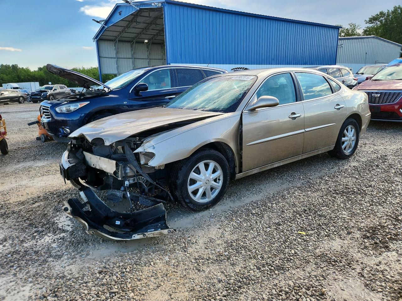 2005 Buick LaCrosse CXL, VIN 2G4WD532751260590 — Перед