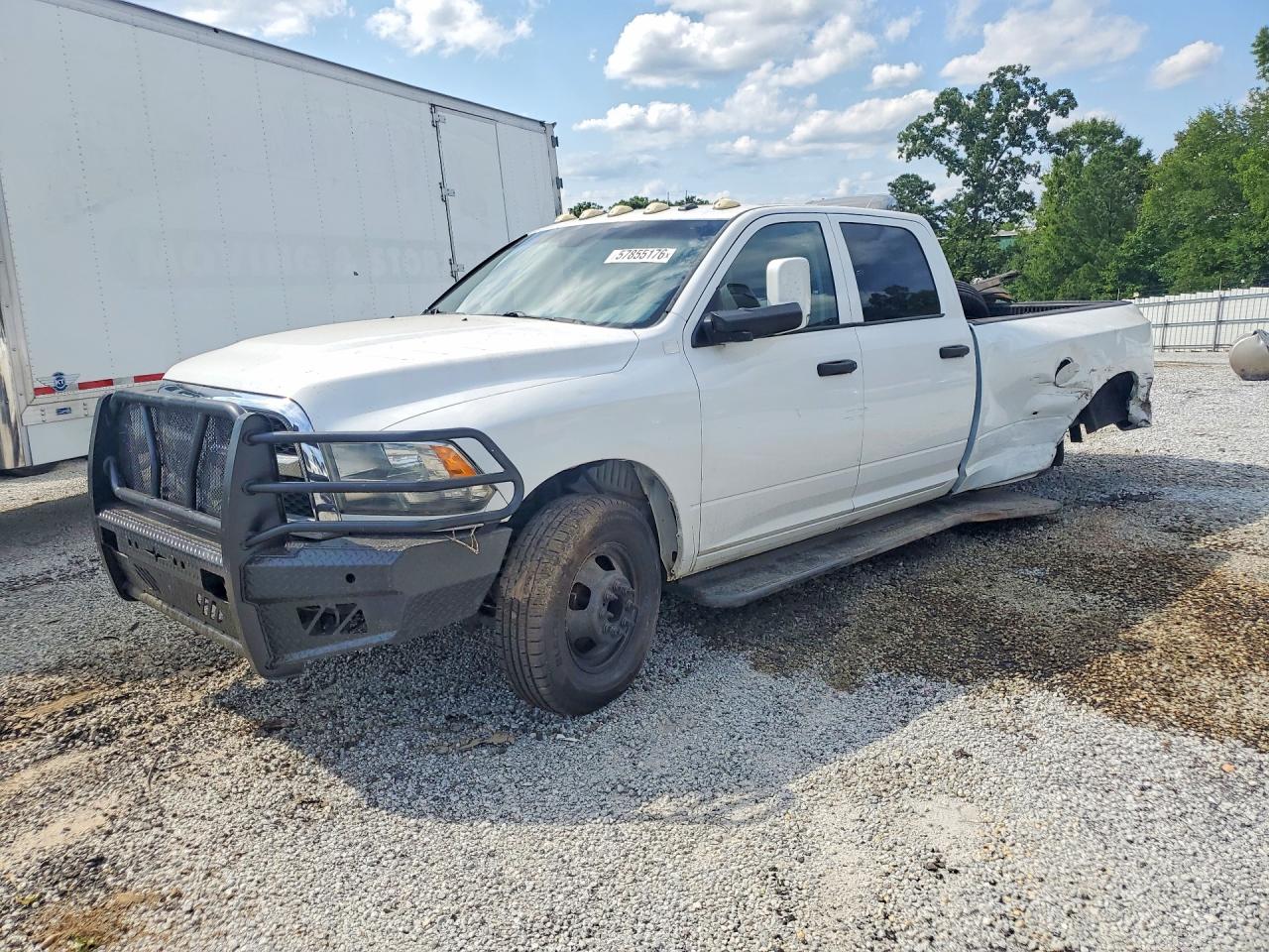 2015 Ram 3500 Tradesman, VIN 3C63RPGL2FG591908 — Зад
